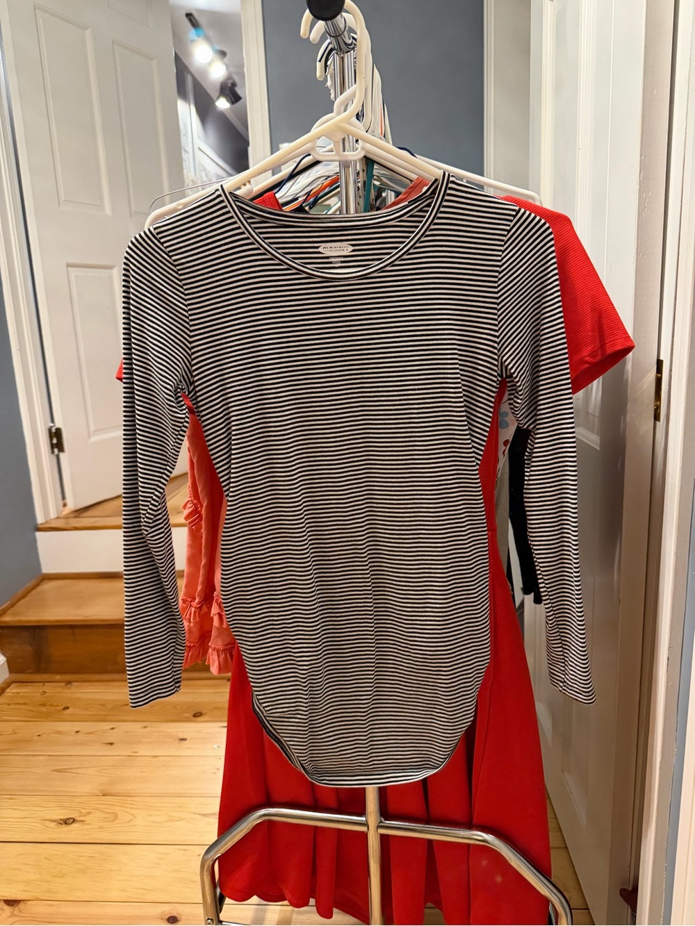 Old Navy Maternity XS Navy White Striped Ruched Long Sleeve Top